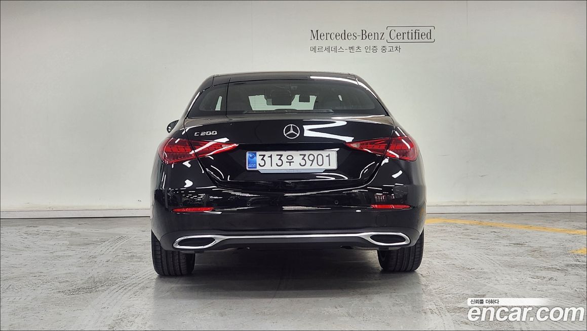 Mercedes-Benz C-Class 2025