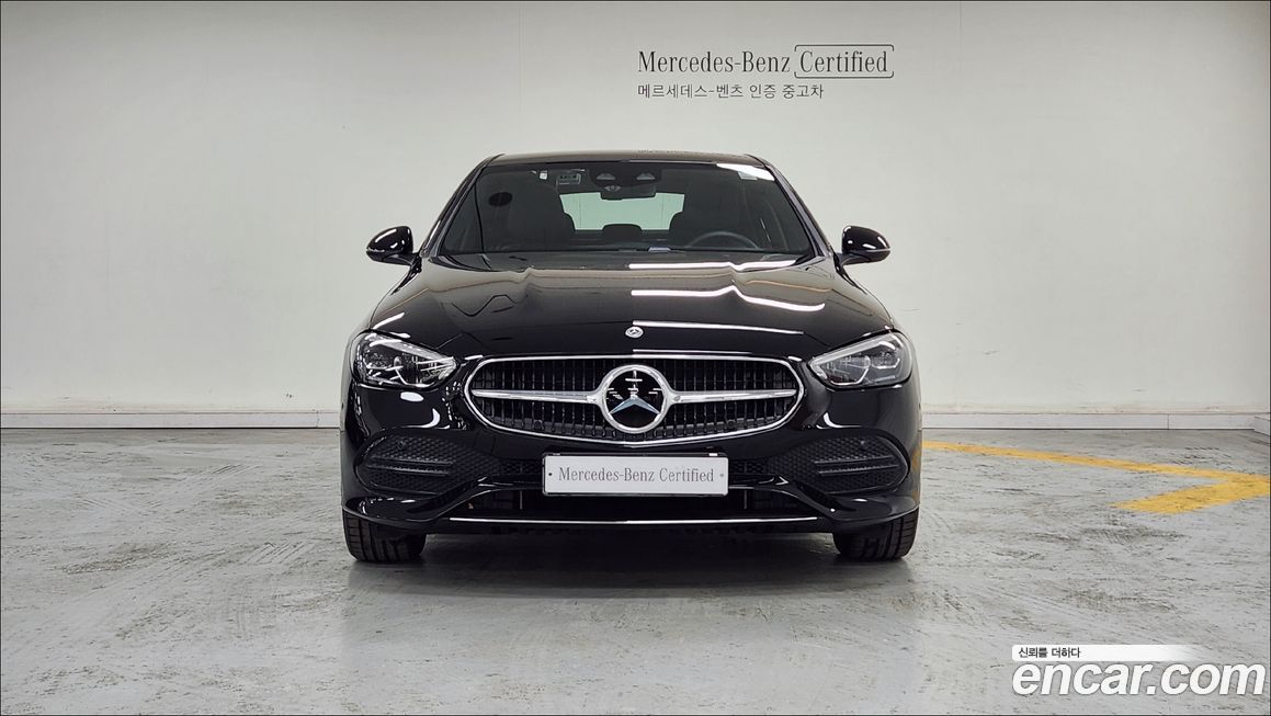 Mercedes-Benz C-Class 2025