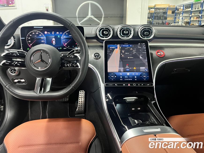 Mercedes-Benz C-Class 2025