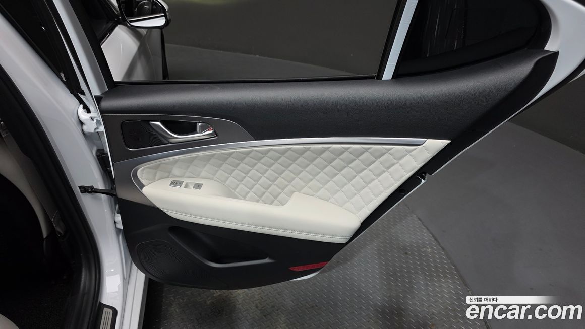 Genesis G70 2025