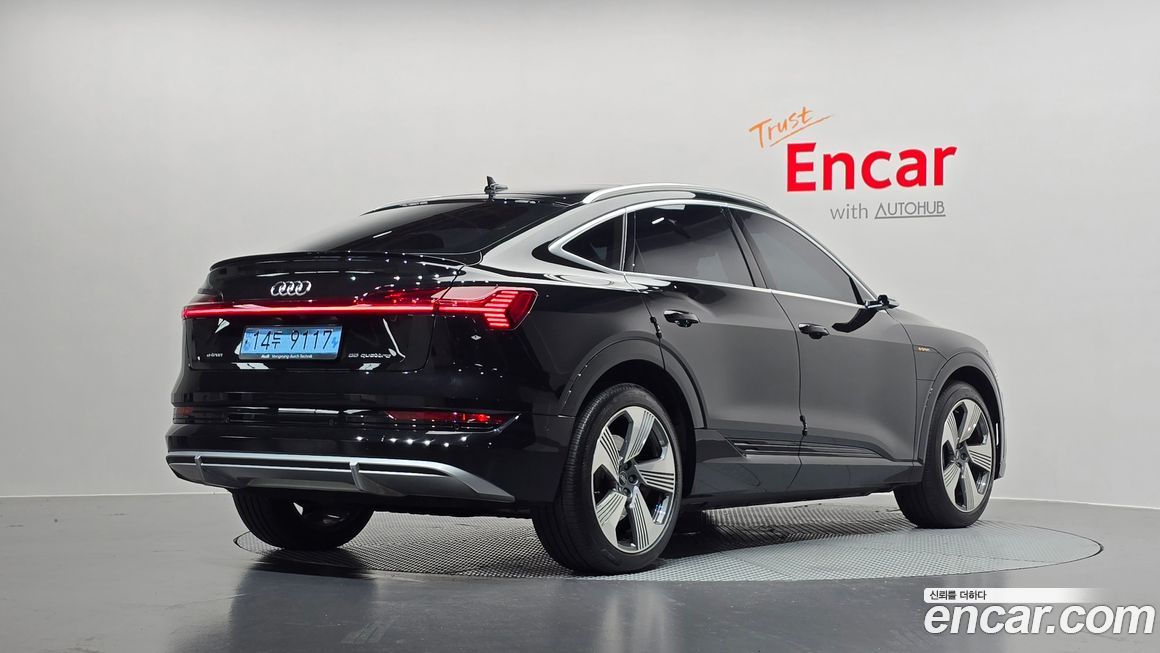 Audi e-tron 2021