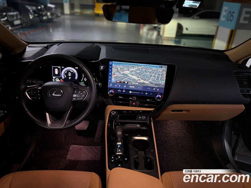 Lexus NX 2025