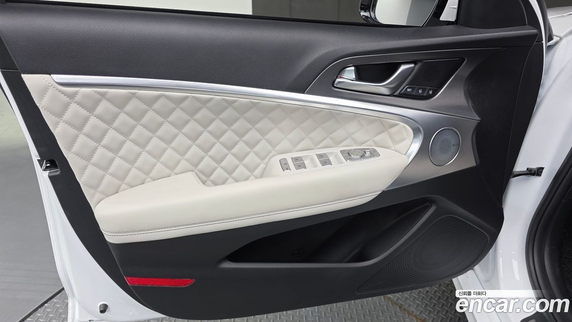 Genesis G70 2025