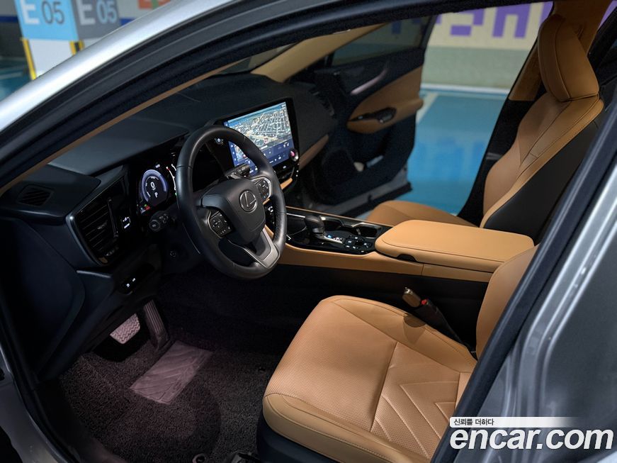 Lexus NX 2025