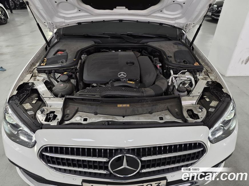 Mercedes-Benz E-Class 2022