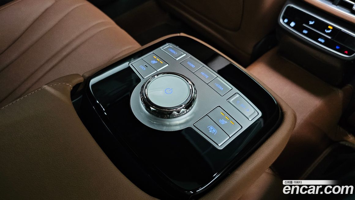 Genesis G80 2023
