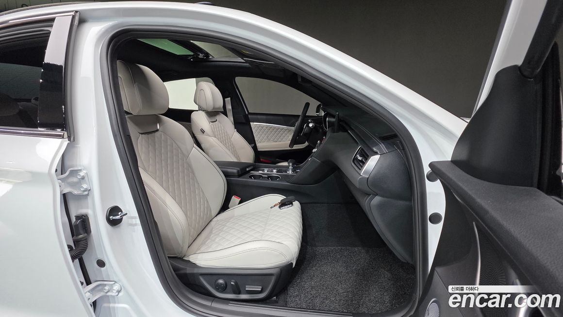 Genesis G70 2025