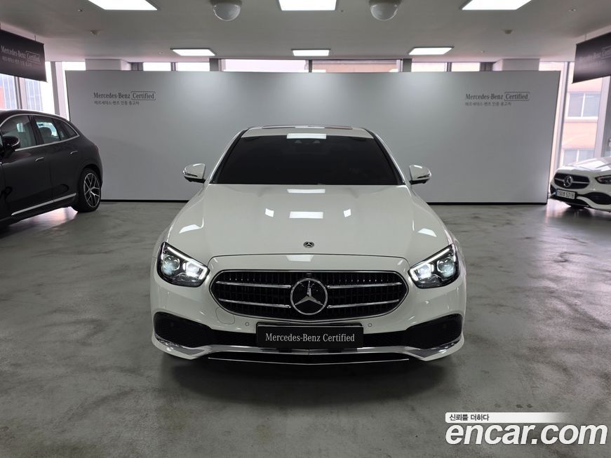 Mercedes-Benz E-Class 2022