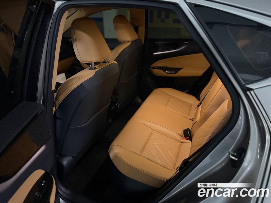 Lexus NX 2025