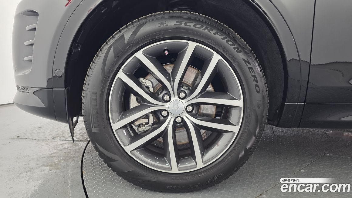 Land Rover Discovery Sport 2025