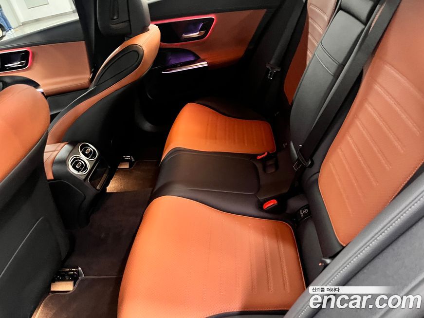 Mercedes-Benz C-Class 2025