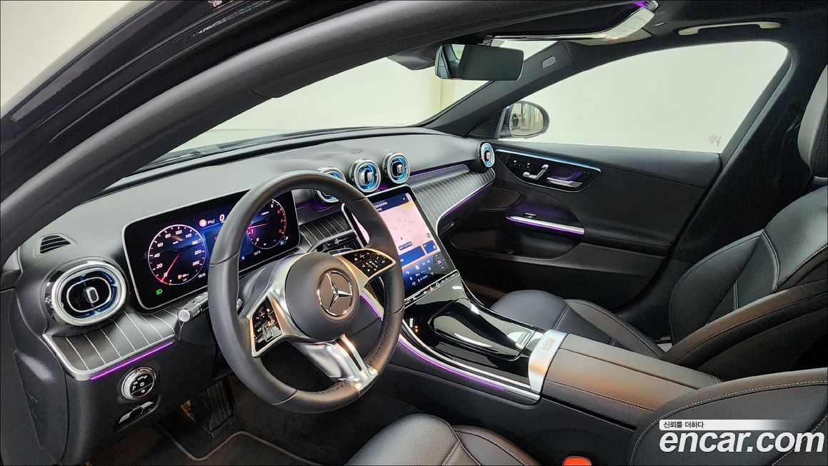 Mercedes-Benz C-Class 2025