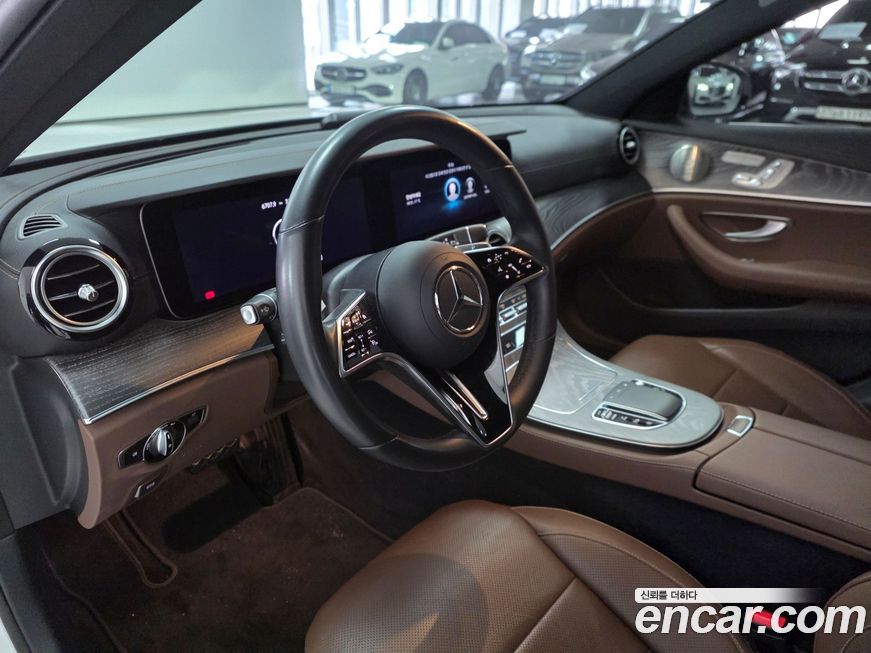 Mercedes-Benz E-Class 2022