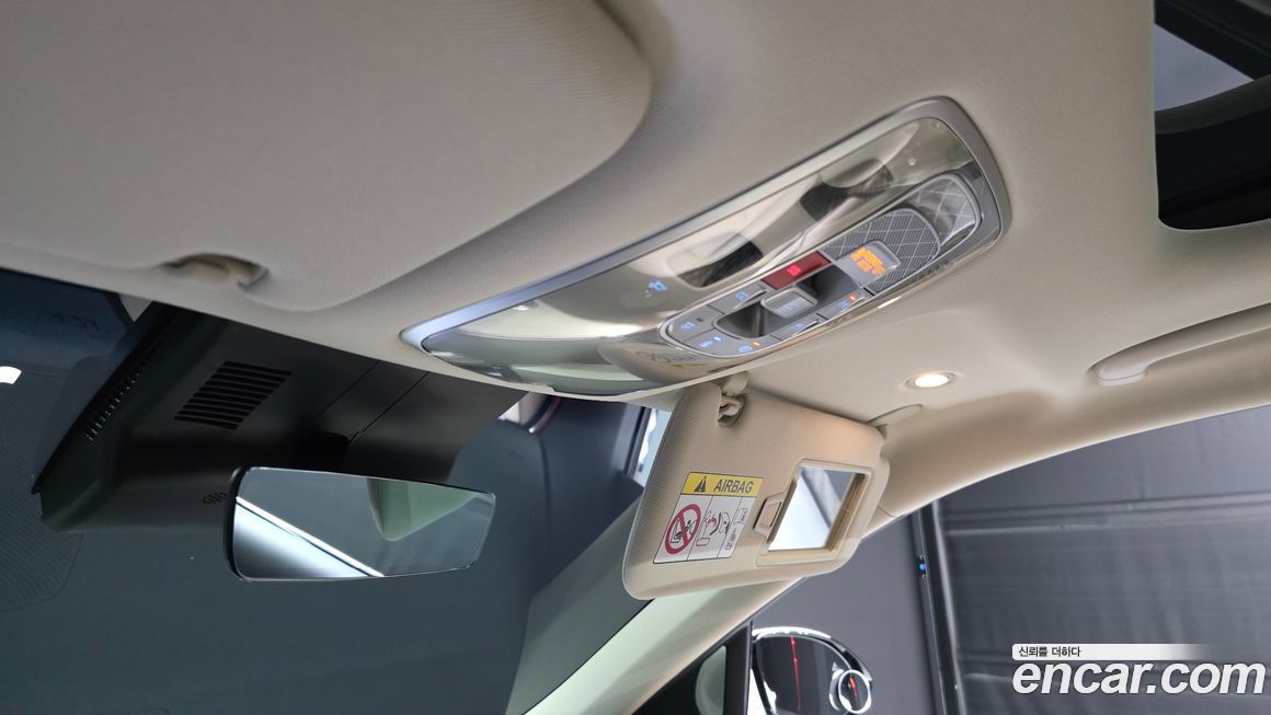 Genesis GV70 2025