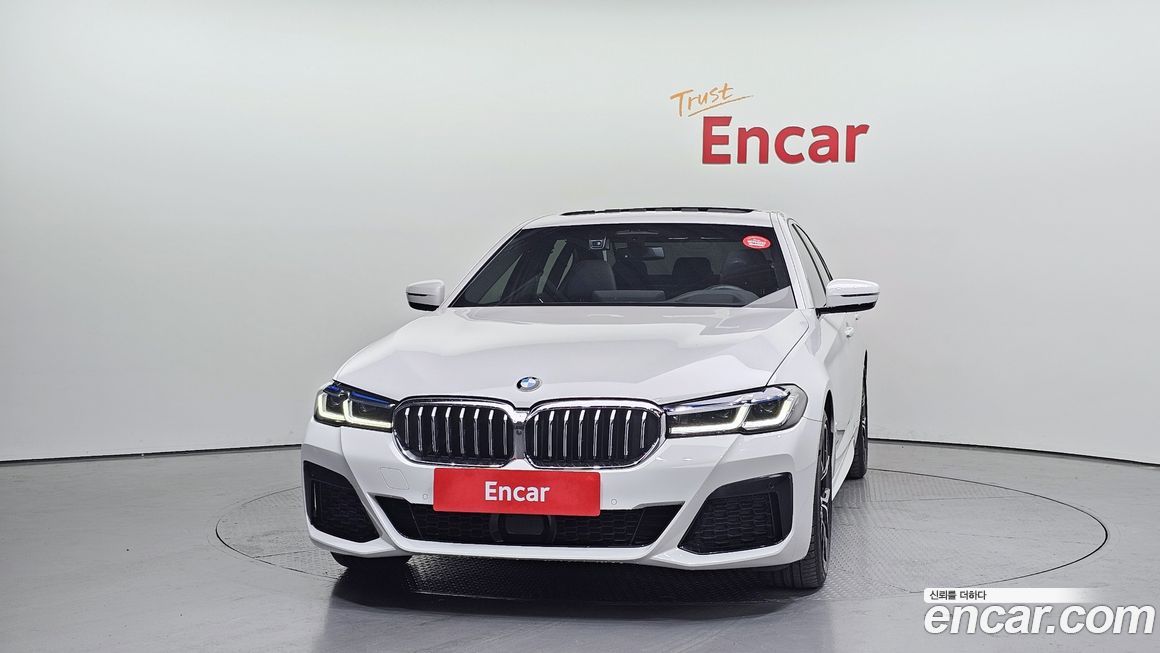 BMW 5-Series 2023