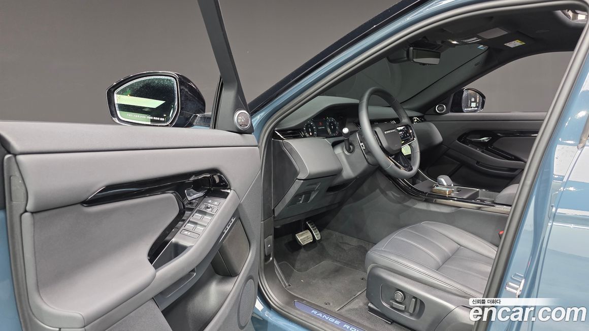 Land Rover Range Rover Evoque 2025