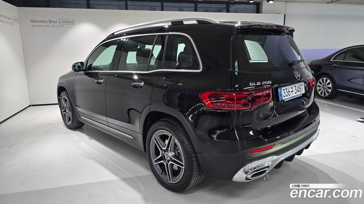 Mercedes-Benz GLB-Class 2026