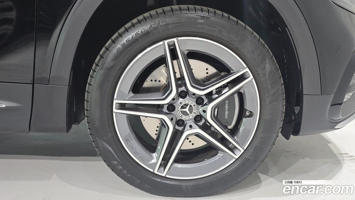 Mercedes-Benz GLB-Class 2026