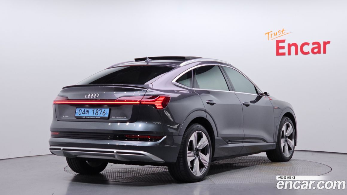 Audi e-tron 2021