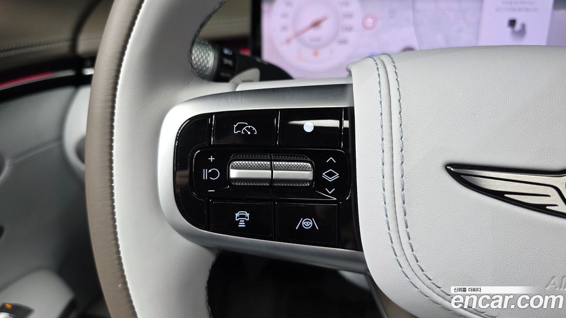 Genesis GV70 2025