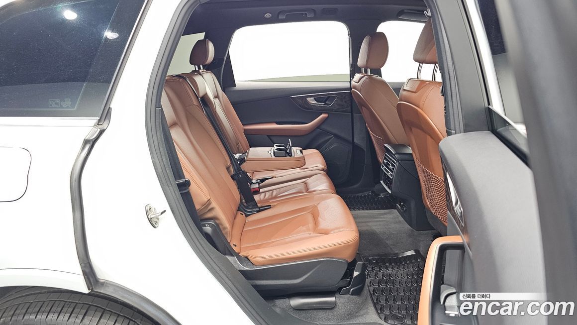 Audi Q7 2021