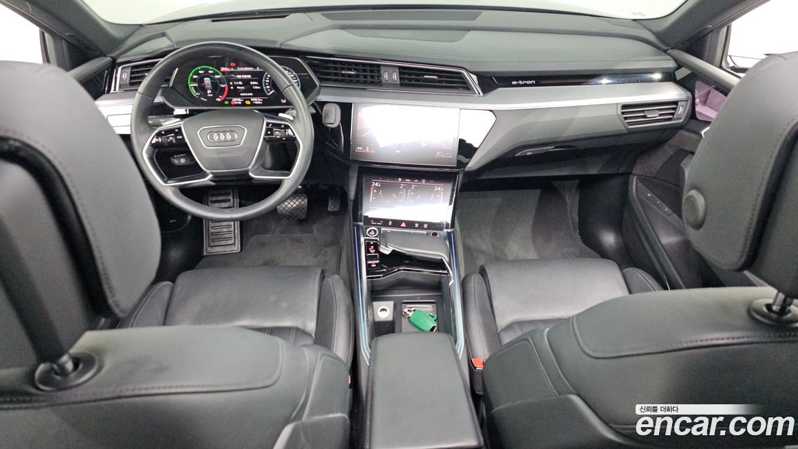 Audi e-tron 2021