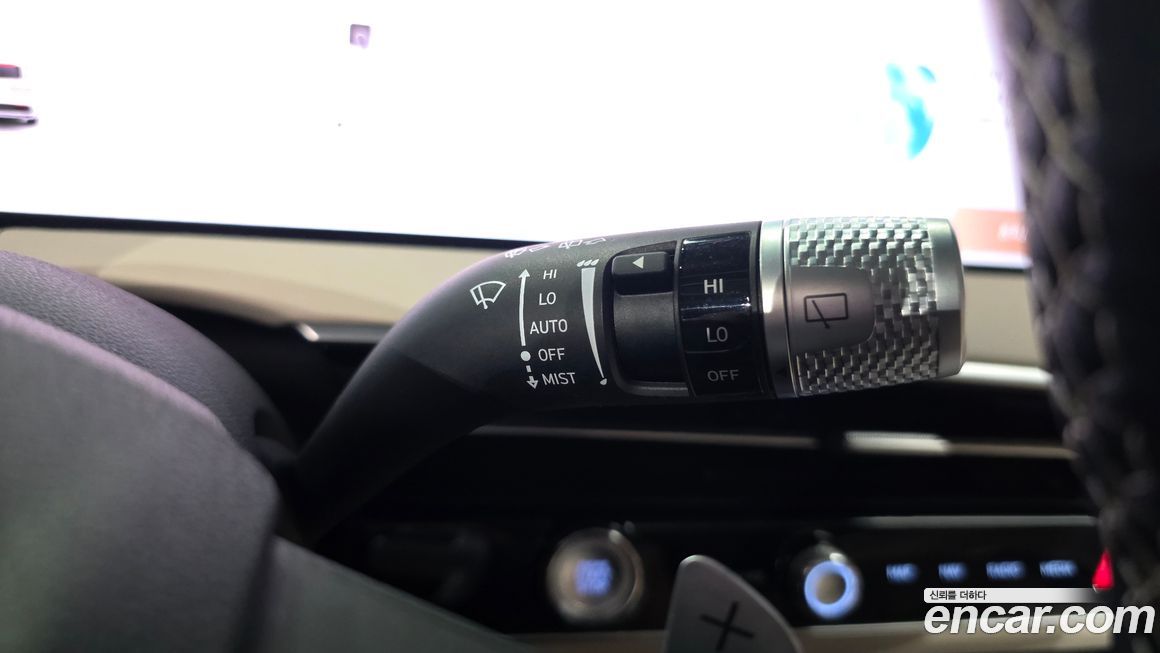 Genesis GV70 2025