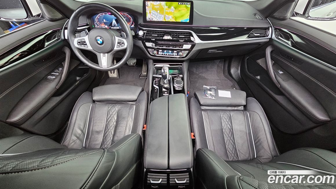 BMW 5-Series 2023