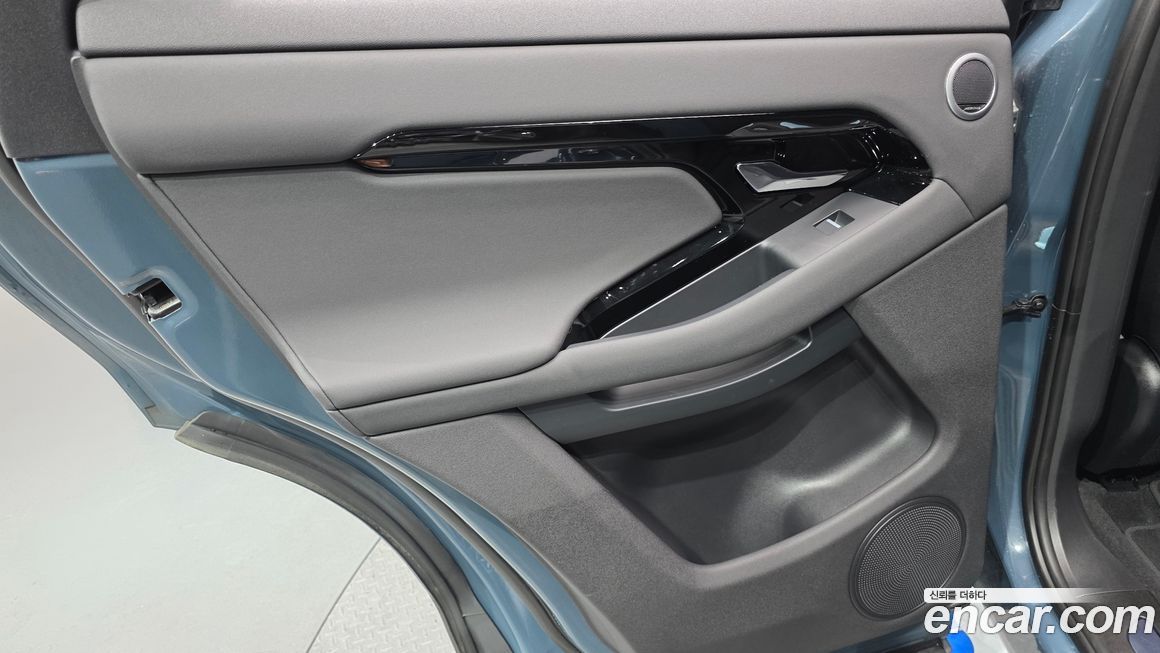 Land Rover Range Rover Evoque 2025