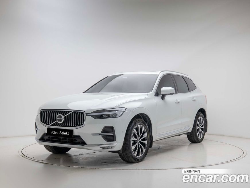 Volvo XC60 2025