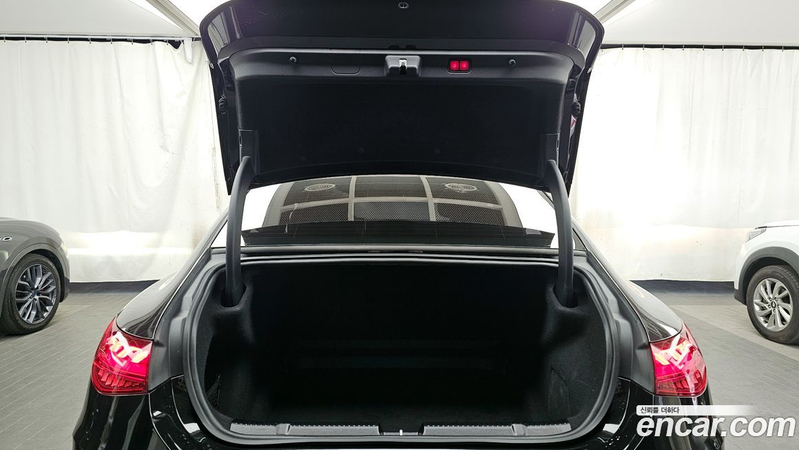 Mercedes-Benz EQE 2023