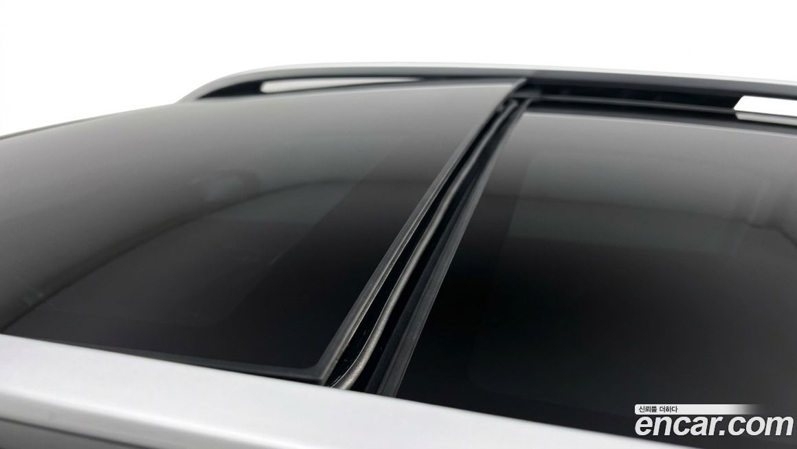 Mercedes-Benz EQB 2026