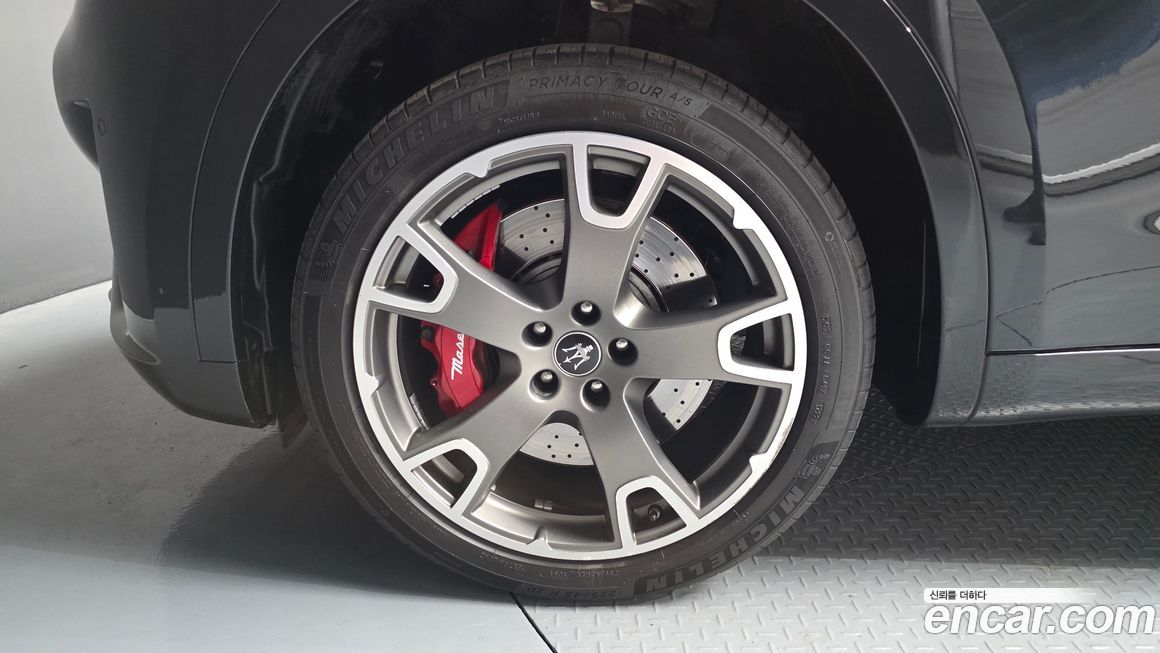Maserati Levante 2022