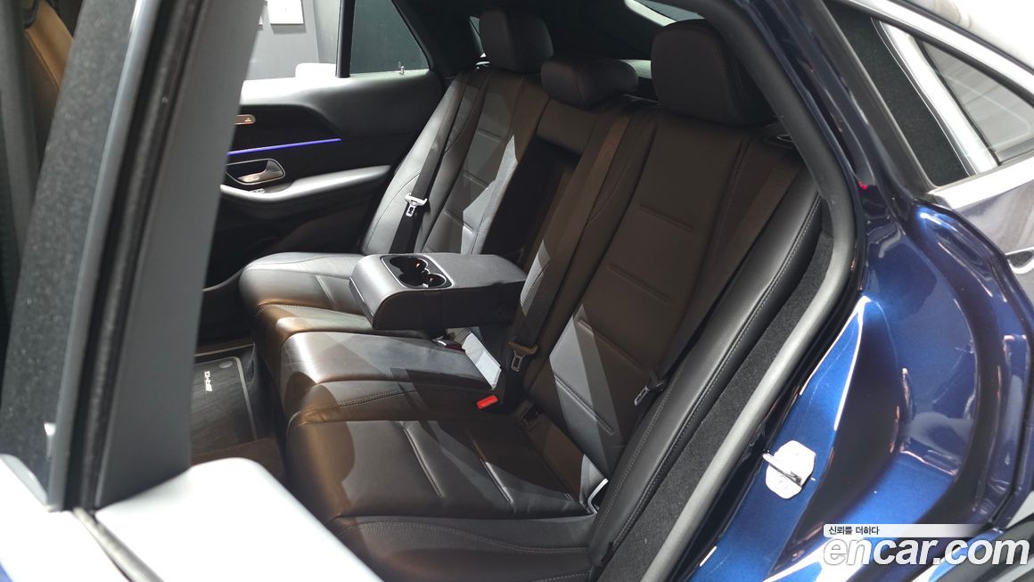 Mercedes-Benz GLE-Class 2021