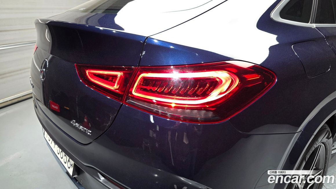 Mercedes-Benz GLE-Class 2021