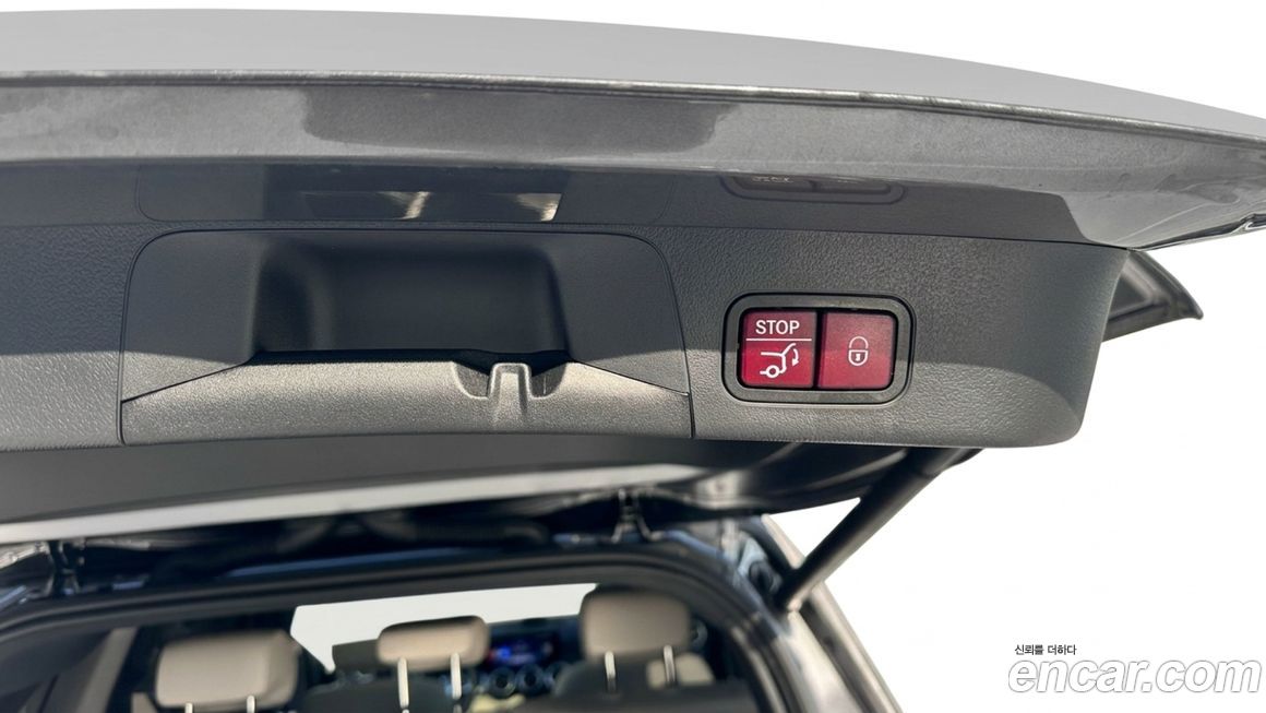 Mercedes-Benz EQB 2026