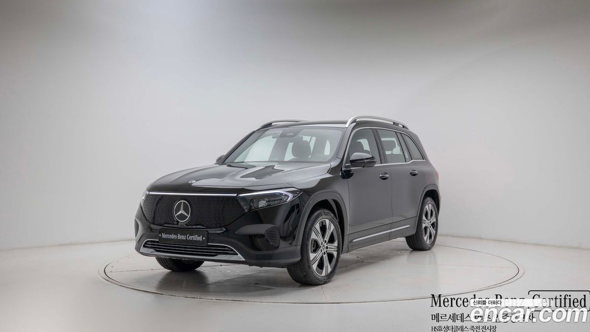 Mercedes-Benz EQB 2026