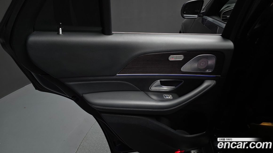Mercedes-Benz GLE-Class 2021