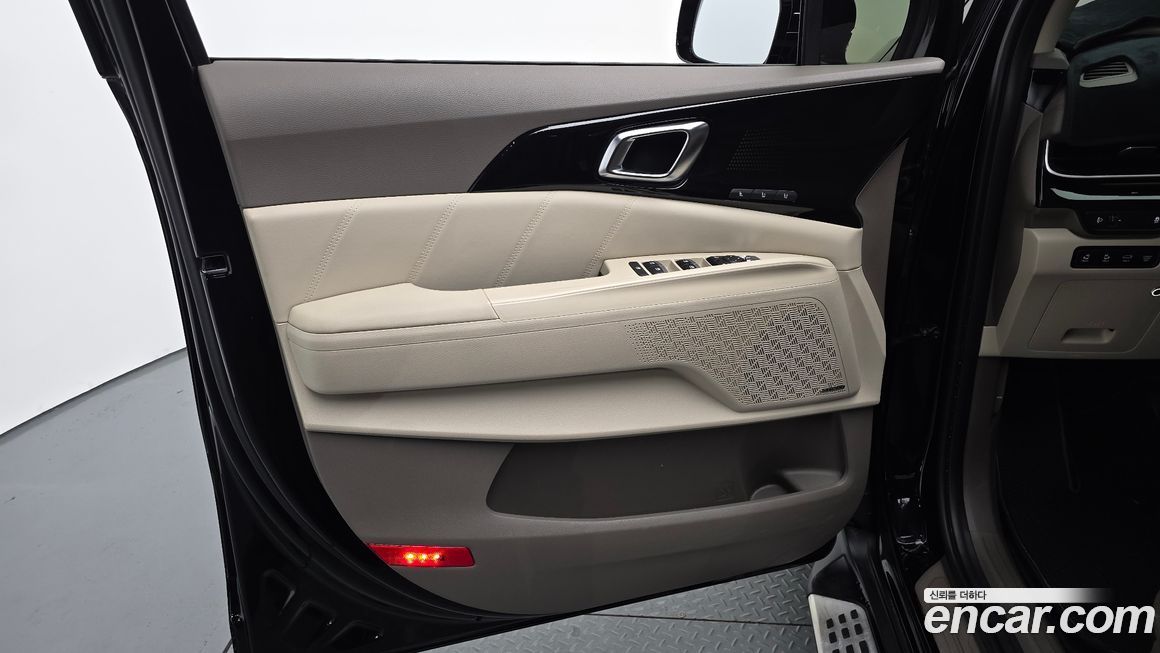 Kia Canival 2025
