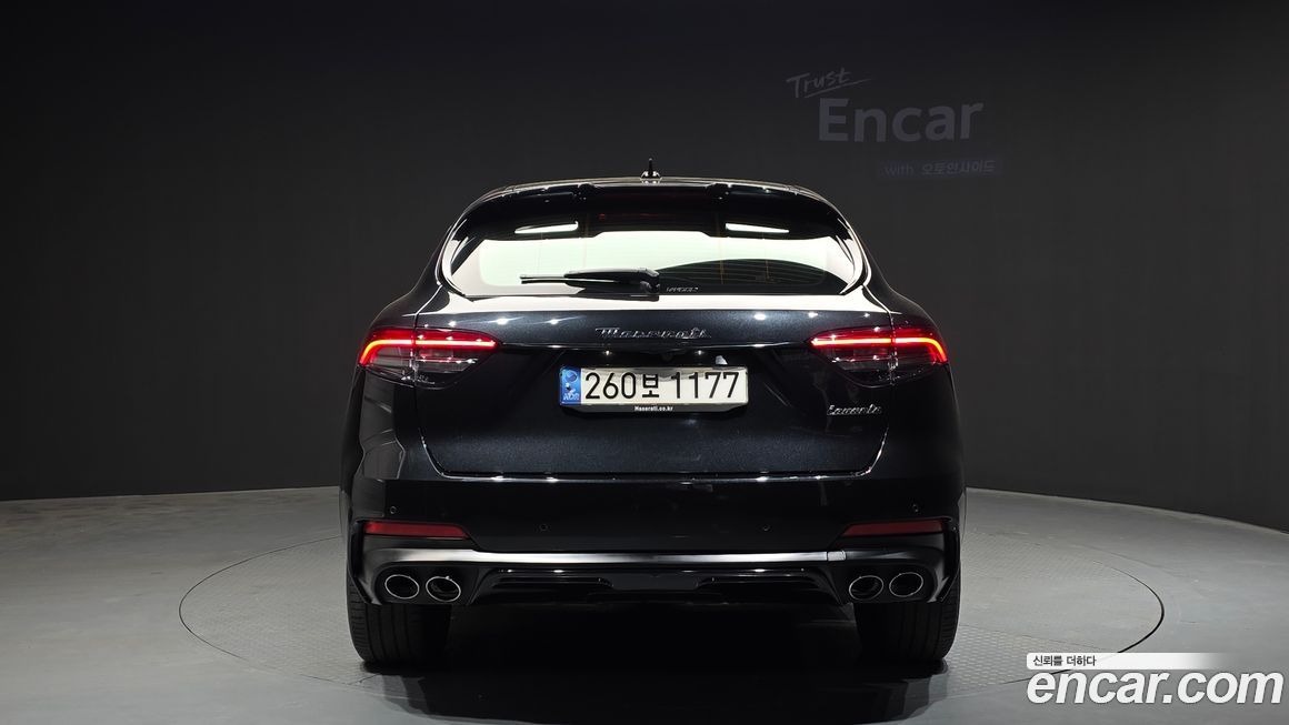 Maserati Levante 2022