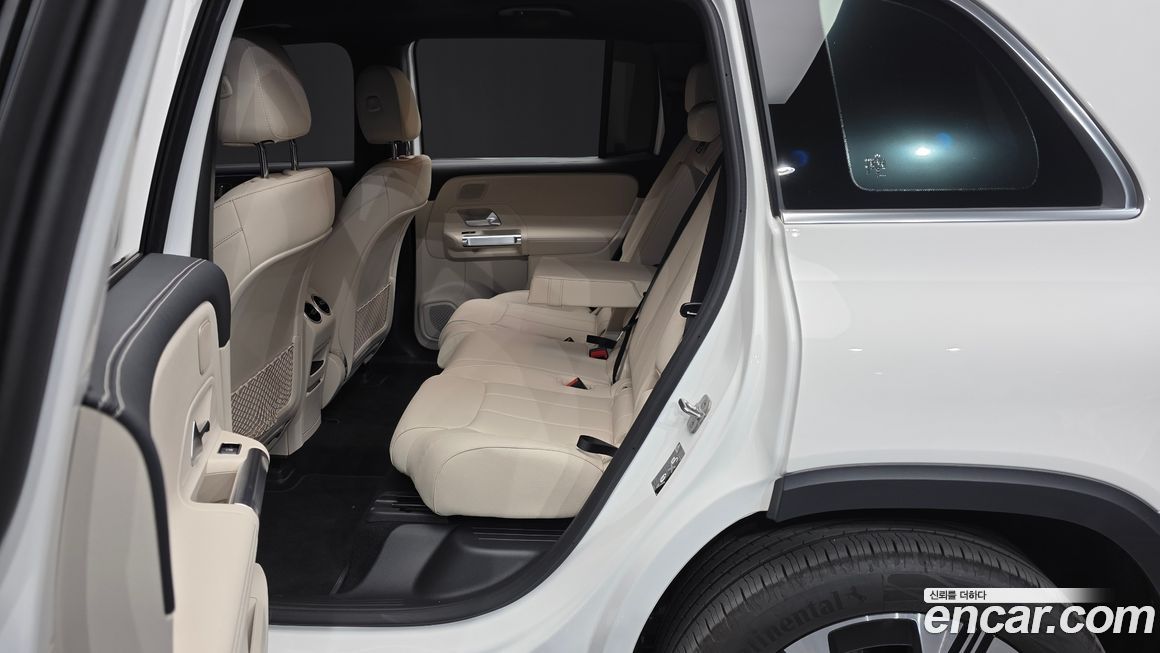 Mercedes-Benz EQB 2026