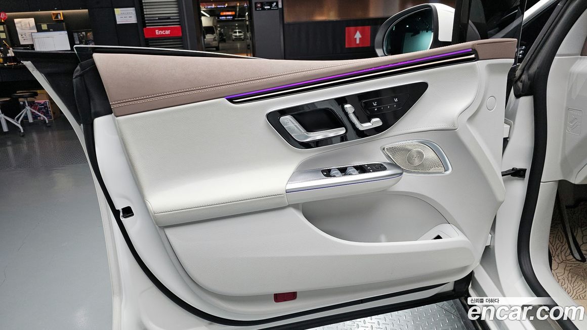 Mercedes-Benz EQE 2023