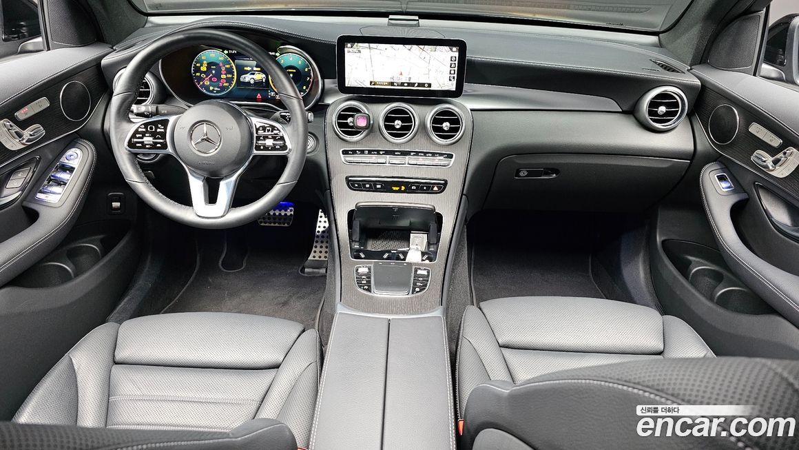 Mercedes-Benz GLC-Class 2023