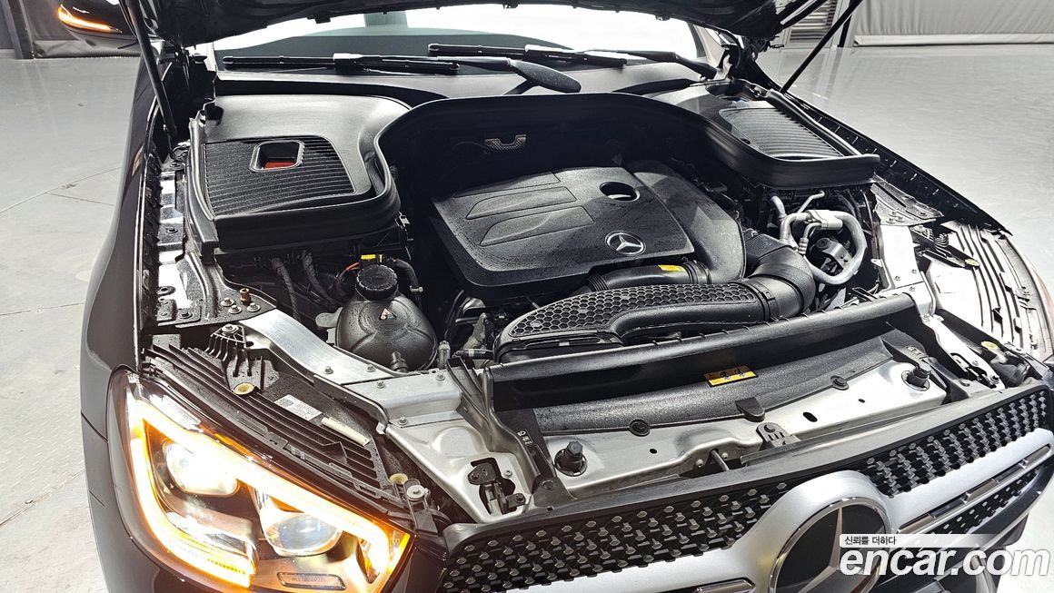 Mercedes-Benz GLC-Class 2023