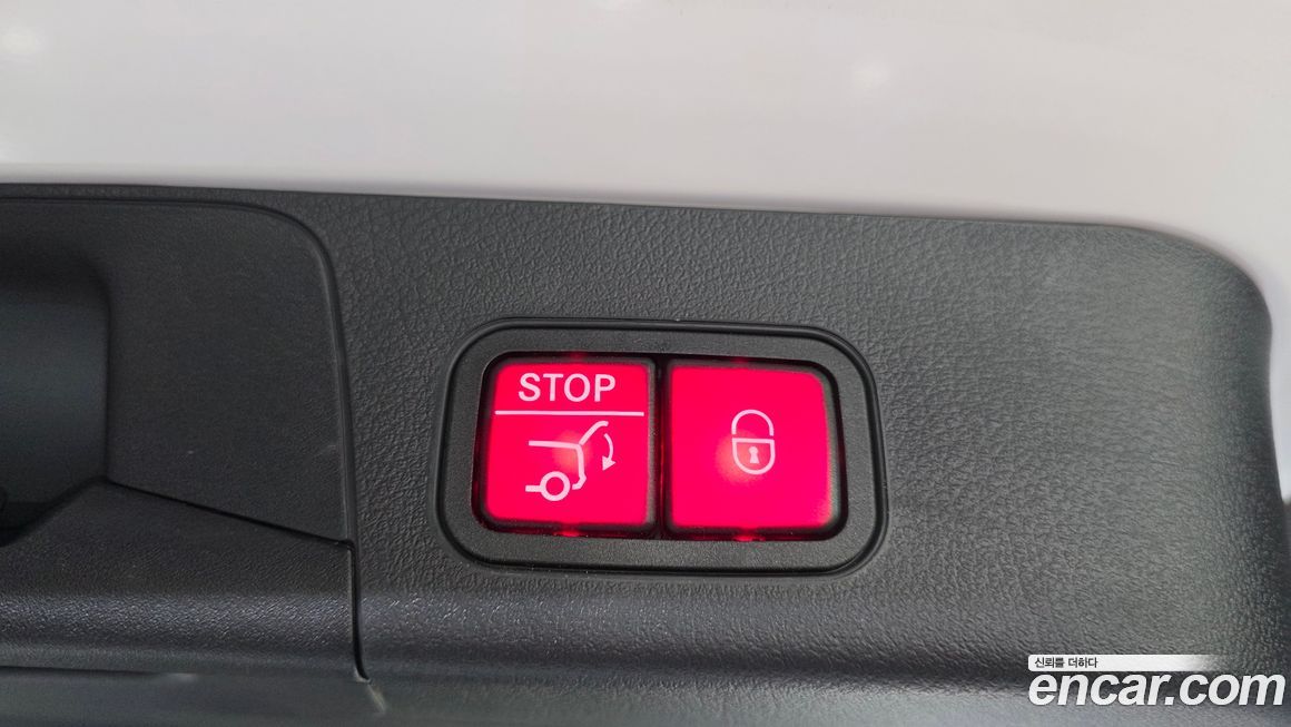 Mercedes-Benz EQB 2026