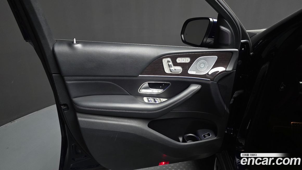 Mercedes-Benz GLE-Class 2021