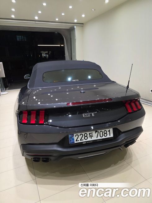 Ford Mustang 2024