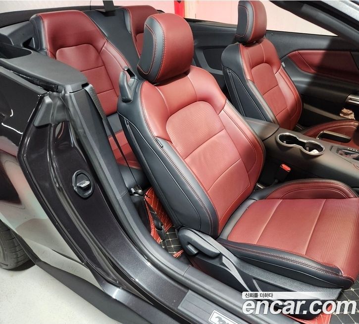 Ford Mustang 2024