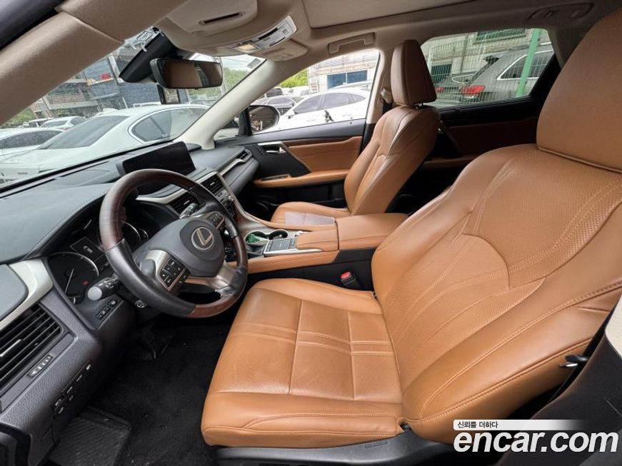 Lexus RX 2022