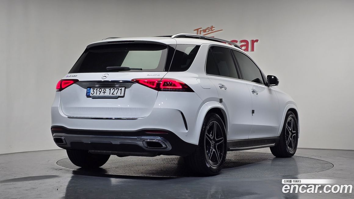 Mercedes-Benz GLE-Class 2021